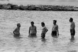 저도 앞바다에서 휴양 중인 박정희 대통령(1976)