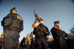 2015년 11월 파리, 비상사태