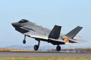 오스트레일리아 국제 에어쇼에서 이륙하는 F-35A
