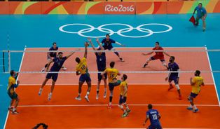 2016년 하계 올림픽 [[프랑스]] 대 [[브라질]] 남자 배구 경기 모습