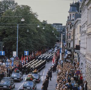1956년부터 1982년까지 핀란드 대통령을 역임한 우르호 케코넨의 장례 행렬(1986년 헬싱키)