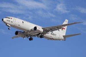 보잉 P-8 포세이돈(P-8 Poseidon)은 대잠전, 대함전, 해상 차단 임무를 위해 개발된 737-800 계열 항공기이다.