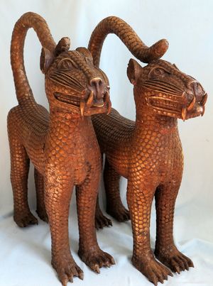 18세기 베냉 청동 조각상 두 점