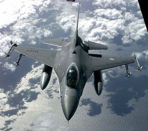 포르투갈 공군의 F-16 전투기.