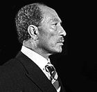 안와르 사다트가 이스라엘에서 메나헴 베긴을 만남.