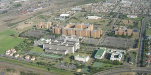 항공 촬영된 대학교의 타이거버그 의학 캠퍼스