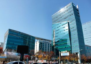 대전지방보훈청 청사(좌측 하단)