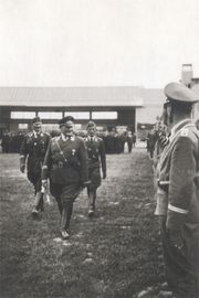 1939년 점령 후 폴란드 크로스노(Krosno)를 방문한 괴링 원수.