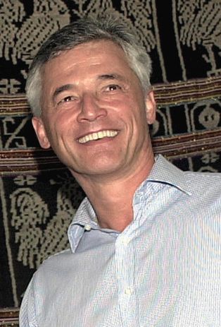 세르지우 비에이라 지 멜루 (2002년경)