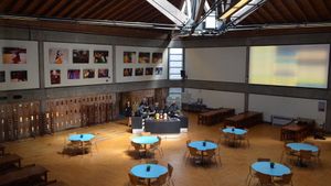 대학 센터 본관 식당