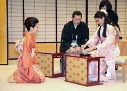 2011년 11월 21일, 국빈 방문 중인 일본 교토에서