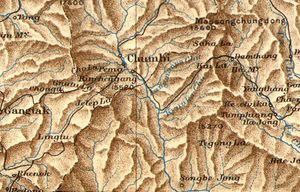 지도 4: 존 클로드 화이트가 1909년에 그린 티베트-부탄 국경 지도. 부탄의 국경은 기프모치와 바탕글라 산봉우리(표시되지 않았지만 "젤렙 라" 옆에 있음)를 지나고, 아모 추를 건넌 후 랑마로 추의 서쪽 분수령을 따라 이어진다.