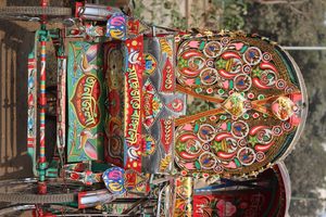 방글라데시의 자전거 릭샤 장식