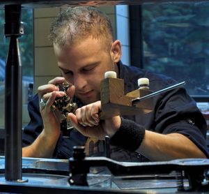 암스테르담(Amsterdam)의 다이아몬드 세공사