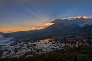 두어이수에서 바라본 일출