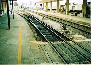 사르데냐 사사리의 복합궤간: 1435mm 및 950mm