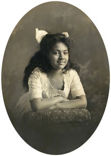 1908년 어린 시절의 살로테