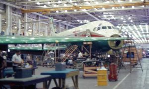 롱비치의 항공기 공장