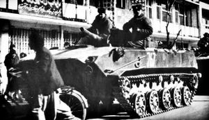 소련-아프가니스탄 전쟁 중 카불의 소련군 BMD-1 장갑차, 1986년