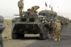 이동하는 자원봉사 연합군 부대 (루마니아군, 2003년)