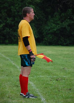 터치 심판과 깃발