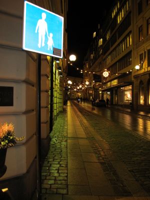 스톡홀름 보행자 표지판: 아버지와 딸