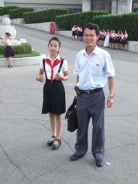 북한의 아버지와 딸(북한인)