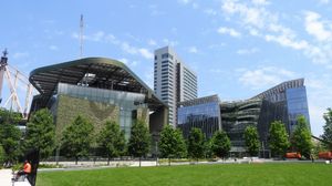 뉴욕시 루즈벨트 섬에 위치한 코넬테크(Cornell Tech) 대학원 캠퍼스이자 연구 센터