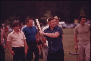 1974년 미국 회사 피크닉에서 열린 소프트볼 경기