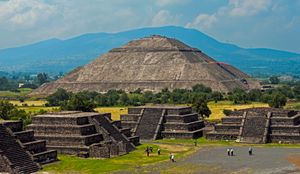 테오티와칸은 기원후 1년부터 500년까지 전성기에 세계에서 여섯 번째로 큰 도시였다.