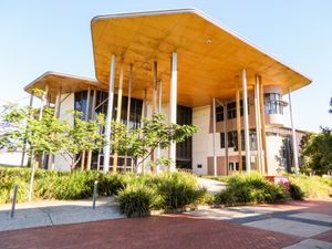 퀸즐랜드주 로비나에 위치한 본드 대학교(Bond University)