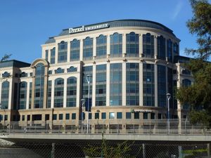 드렉셀 대학교 새크라멘토