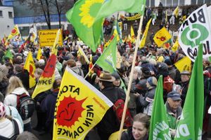 네카르베스트하임(Neckarwestheim)에서 열린 에너지 전환 촉구 시위 (2012년 3월 11일)