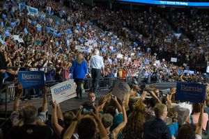 2015년 8월 오레곤주 포틀랜드에서 열린 샌더스 유세