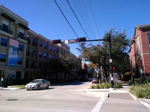 2016년 미드타운 서부의 Bagby와 McGowen 거리 교차로