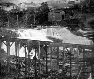 1850년대 세인트앤서니 폭포 주변의 초기 산업 시설