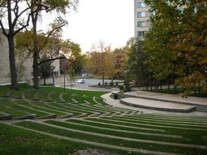 우즈-브라운 원형극장