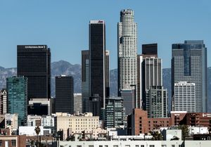 로스앤젤레스 시내는 도시의 중심업무지구이다.