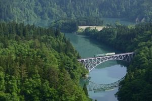 타다미강과 타다미선