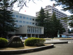 다이부쓰 성(대불성), 스기노메 성으로도 불렸으며 후에 후쿠시마 성이 된 터. 현재는 후쿠시마 현청이 자리 잡고 있다.