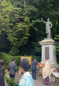 이타가키 다이스케 기후 참변 140주년・아베 전 총리 추도 헌화식