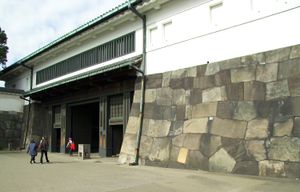 도쿠가와 막부 시대의 정문이었던 오테몬(大手門)