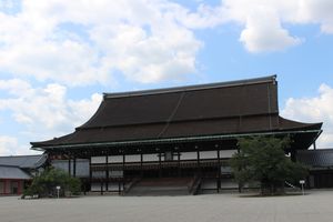 교토 어소의 자신전. 교토는 약 1천2백여 년간 일본의 수도였다.