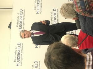 2018년 허더스필드 대학교에서 해럴드 윌슨 기념 강연을 하는 전 영국 총리 고든 브라운.