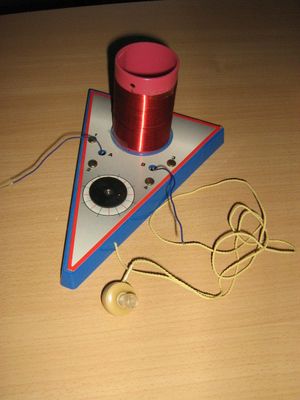 피에조 전기 이어폰을 사용한 현대식 광석 라디오