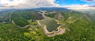 [[에아 크롱 루 수력 발전소|에아 크롱루 수력 발전소]] ([[닌떠이]] 공동체)