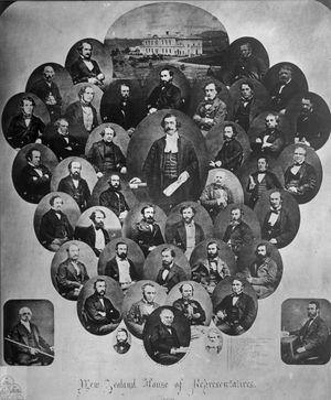 1860년 제2회 뉴질랜드 의회 당시 의원, 의장 경호원, 의회 서기를 묘사한 초상화 모음