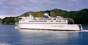 DEV 아라후라}}호가 말버러 사운즈(Marlborough Sounds)에 있다.