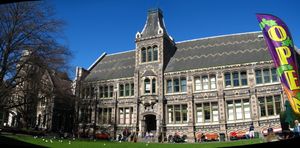 크라이스트처치 예술센터의 구 화학 건물