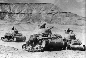 28번 고지에 있는 이탈리아 M13/40 전차